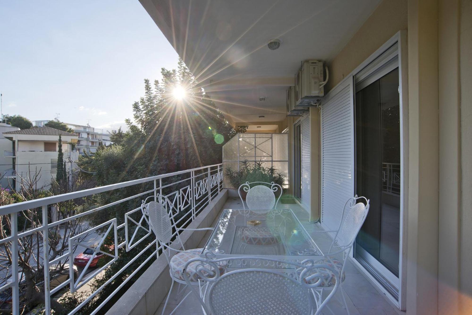 Riviera Living Apartment เอเธนส์ ภายนอก รูปภาพ
