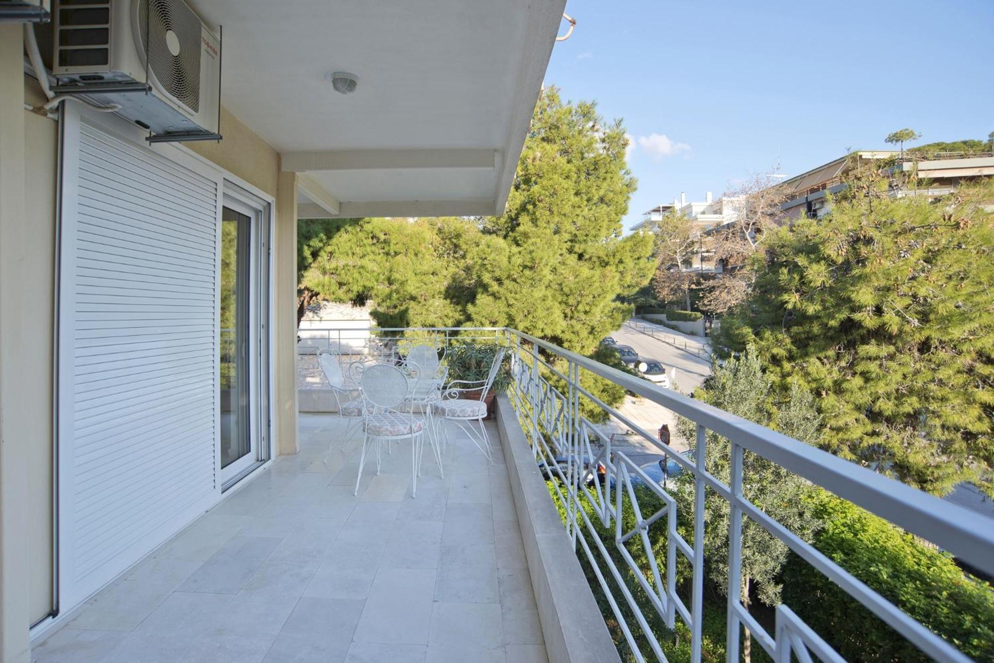 Riviera Living Apartment เอเธนส์ ภายนอก รูปภาพ